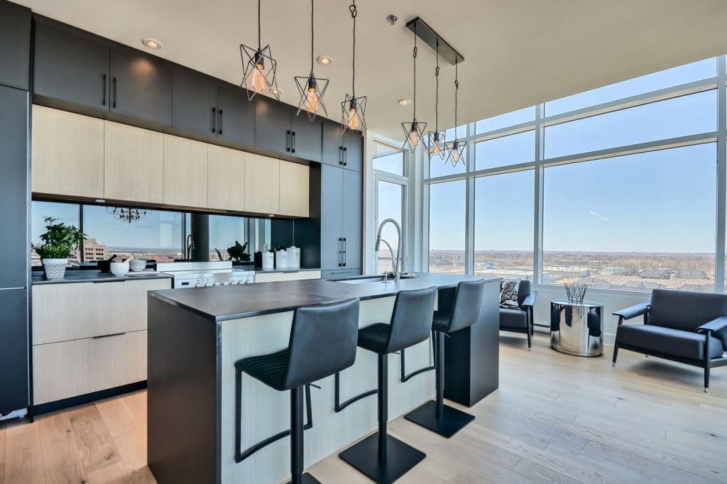 Cuisine de penthouse VIVA à Laval